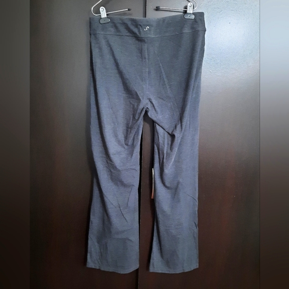 Spalding Flare Leg Athletic Yoga Pants - Picture 2 of 6